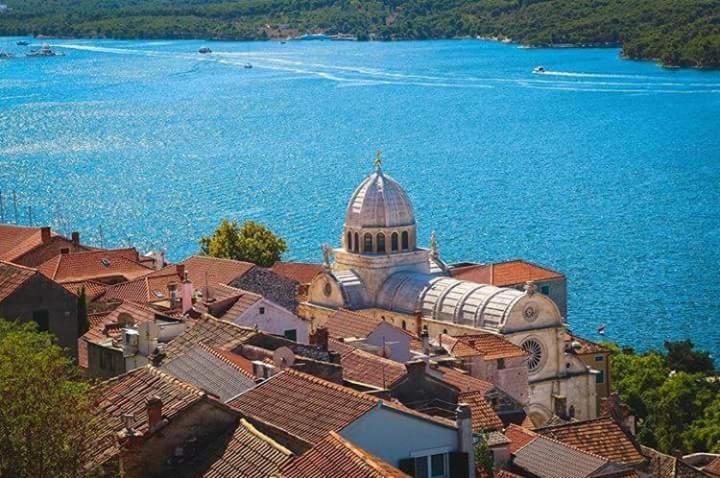 Villa Belitzein With Swimming Pool Šibenik Exteriör bild